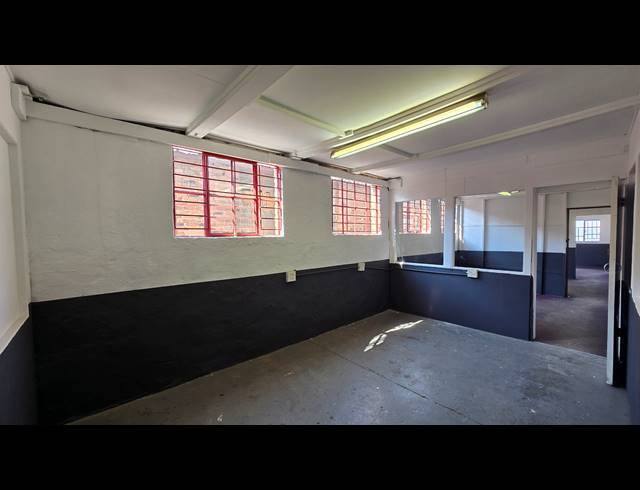 493M² WAREHOUSE TO LET IN SEBENZA